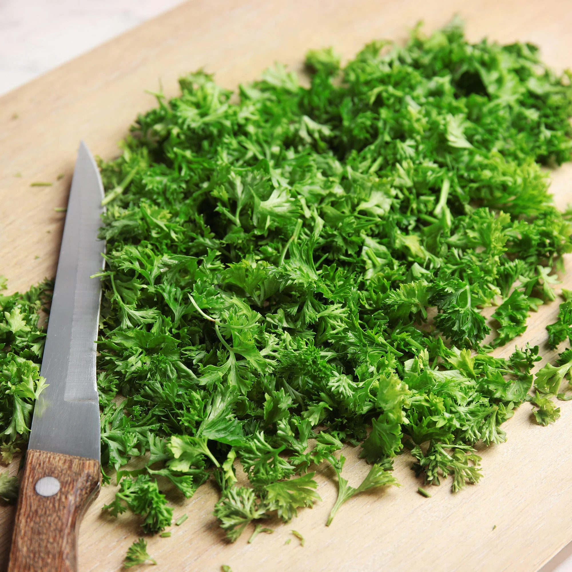Parsley (پارسلے کے بیج) – 100+ Seeds - Image 4